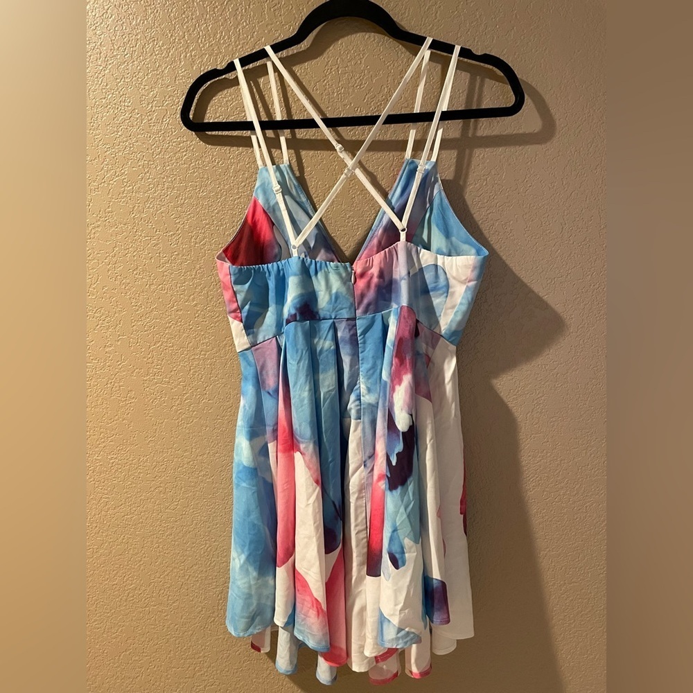 L'ATISTE Tie-Dye Strappy Mini Dress NWT Sz XS - Picture 5 of 6